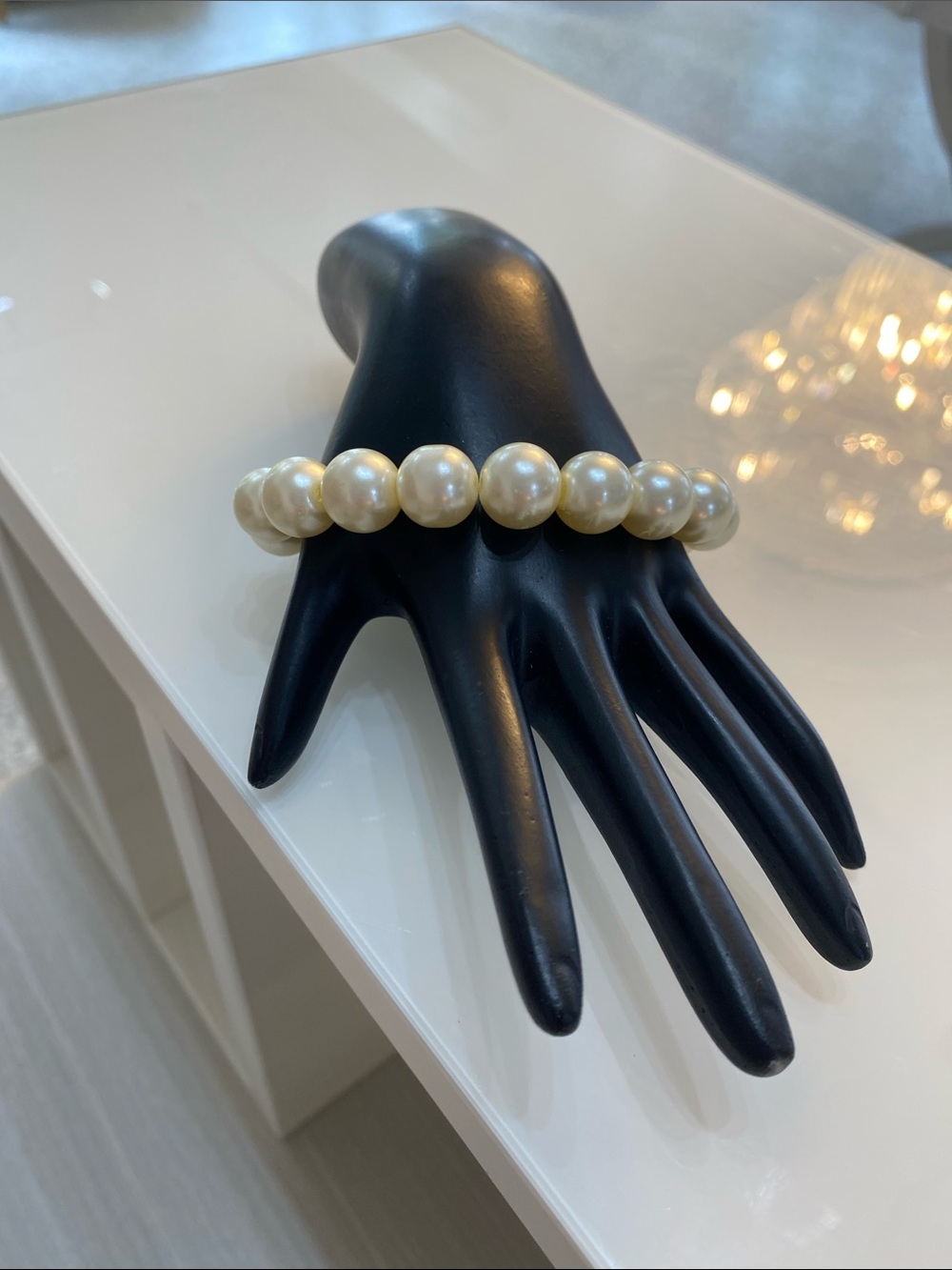 Faux Pearl Stretch Bracelet - Ivory Pearlescent Beads